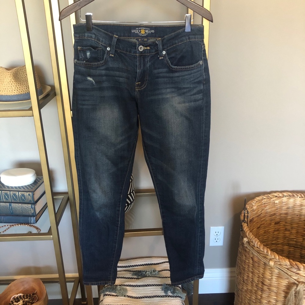 Lucky brand jeans. Sienna cigarette.